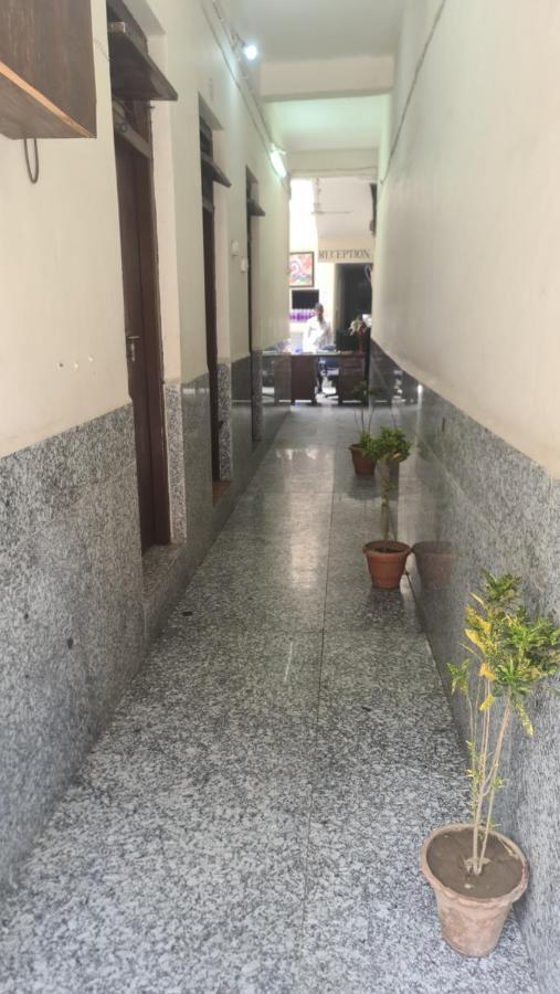 New Bombay Lodge Nagpur Bagian luar foto