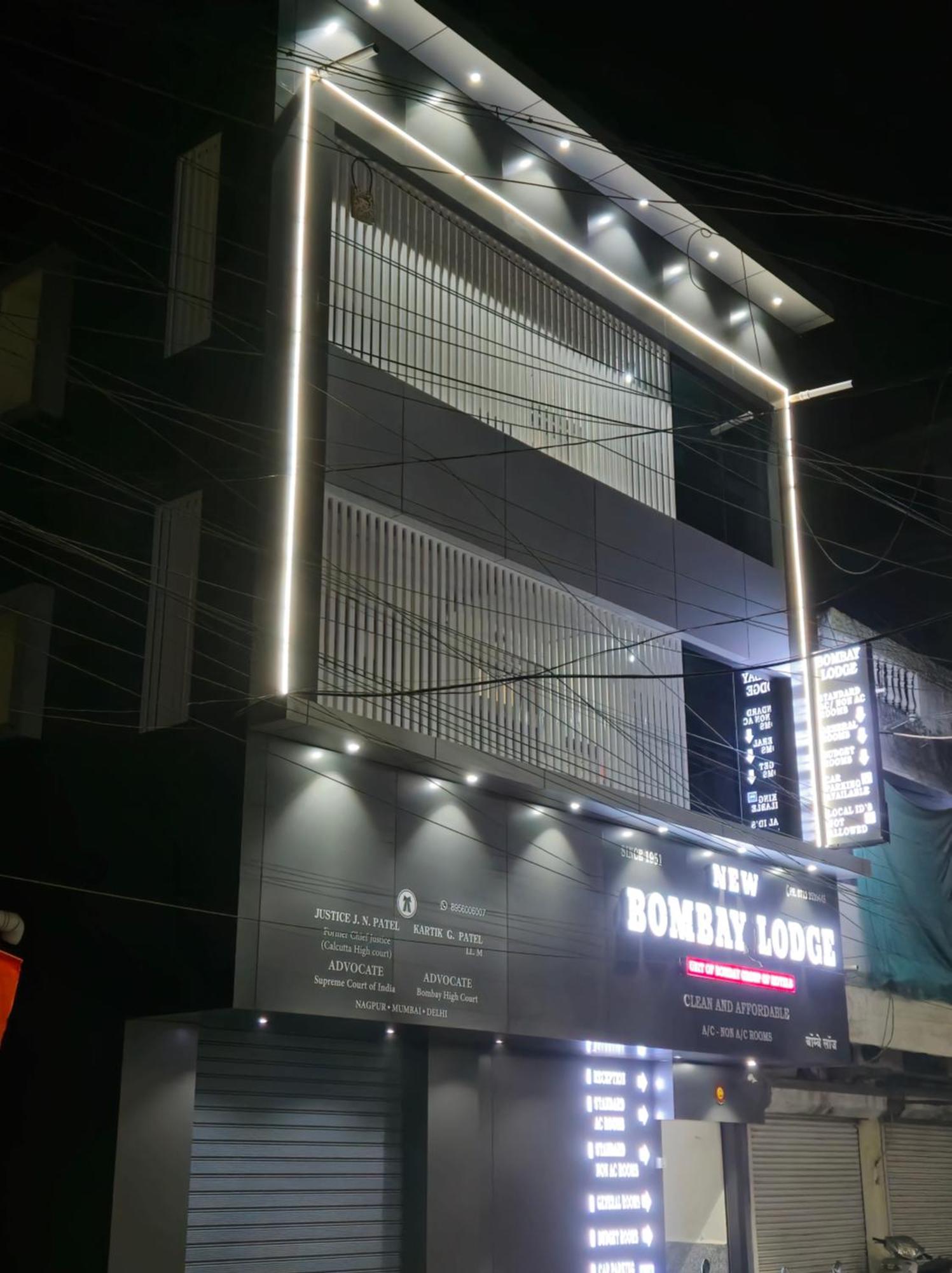 New Bombay Lodge Nagpur Bagian luar foto